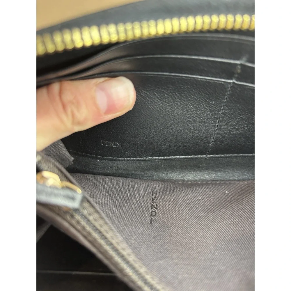 Fendi Pequin Canvas Continental Wallet Authentic EUC Zip Close Brown Made Italy - Picture 6 of 14